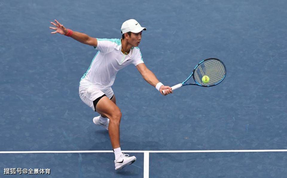 威尔·史密斯、娜奥米·哈里斯、海伦·米伦、 爱德华·诺顿与妻子莎娜·罗伯特森、雅各布拉蒂摩尔现身。