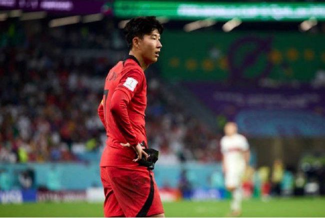 CCTV6 VIP影院 搜索 电影 星闻 独家 更多 专题 图片 视频 滚动 首页 新闻 大片 影库 CCTV6 VIP影院 客户端 电影网>新闻>原创深度策划 易中天这次带来的三国 能“品”出什么样的曹操？