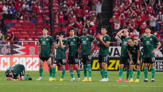 2025-10-14 行善不一定惊天动地，一次搀扶、一句承诺、一份坚持，都是崇德向善的起点。